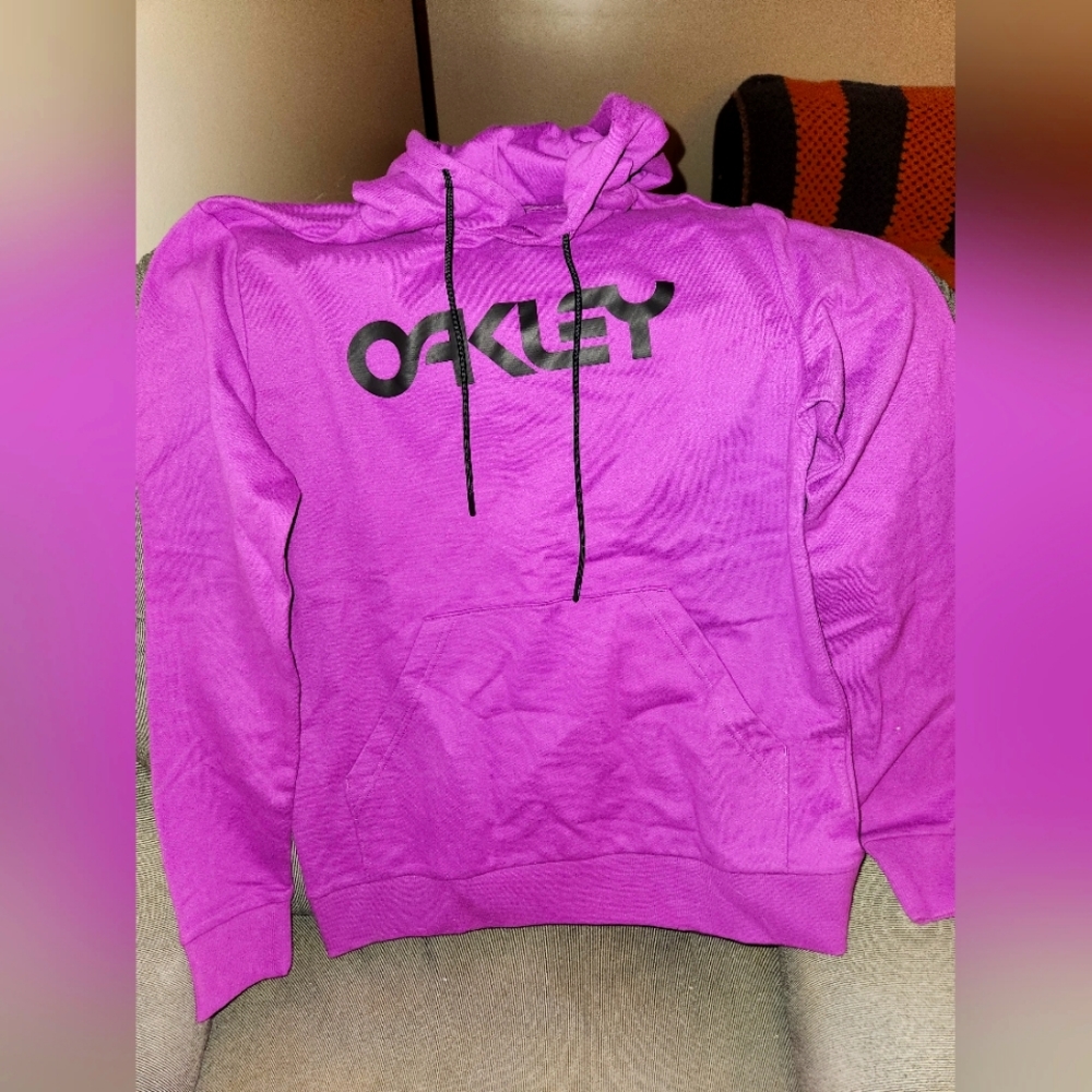 Oakley hoodie